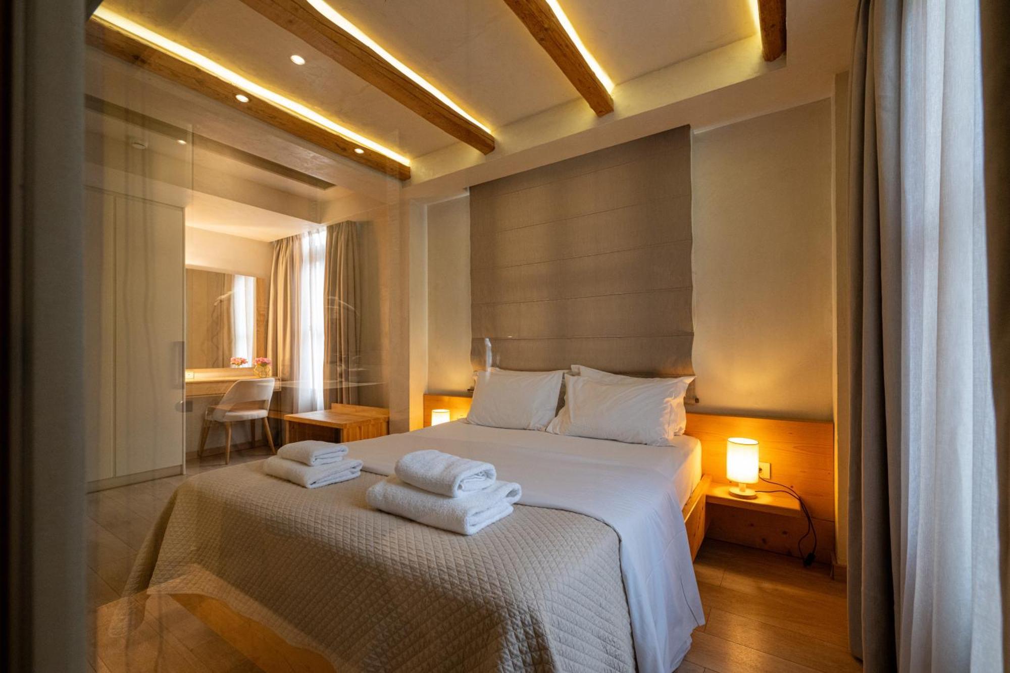 Panellinion Luxury Rooms Kalamáta Kültér fotó